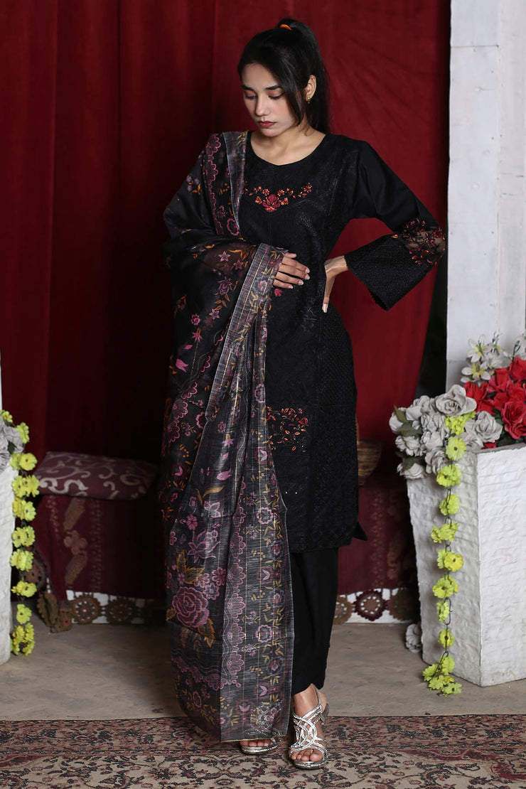 3PC Embroidered Khaddar Dress -06