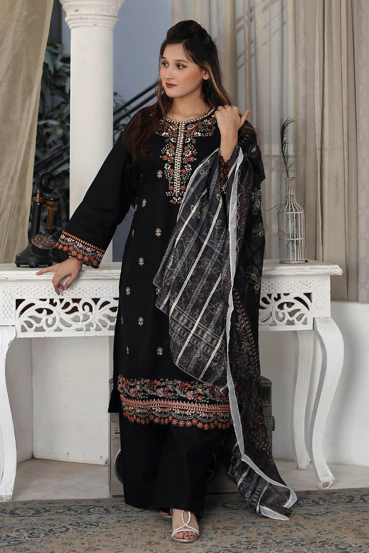 3PC Embroidered Khaddar Dress -05