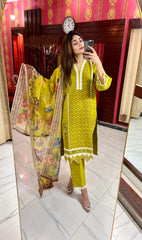 3PC Embroidered Khaddar Dress